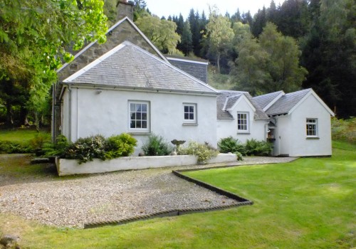 Lassintullich Lodge Cottages Kennels